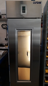 FDM klimaatkast -25 to 70 graden met verwarmde glazen deur en LED licht in kas